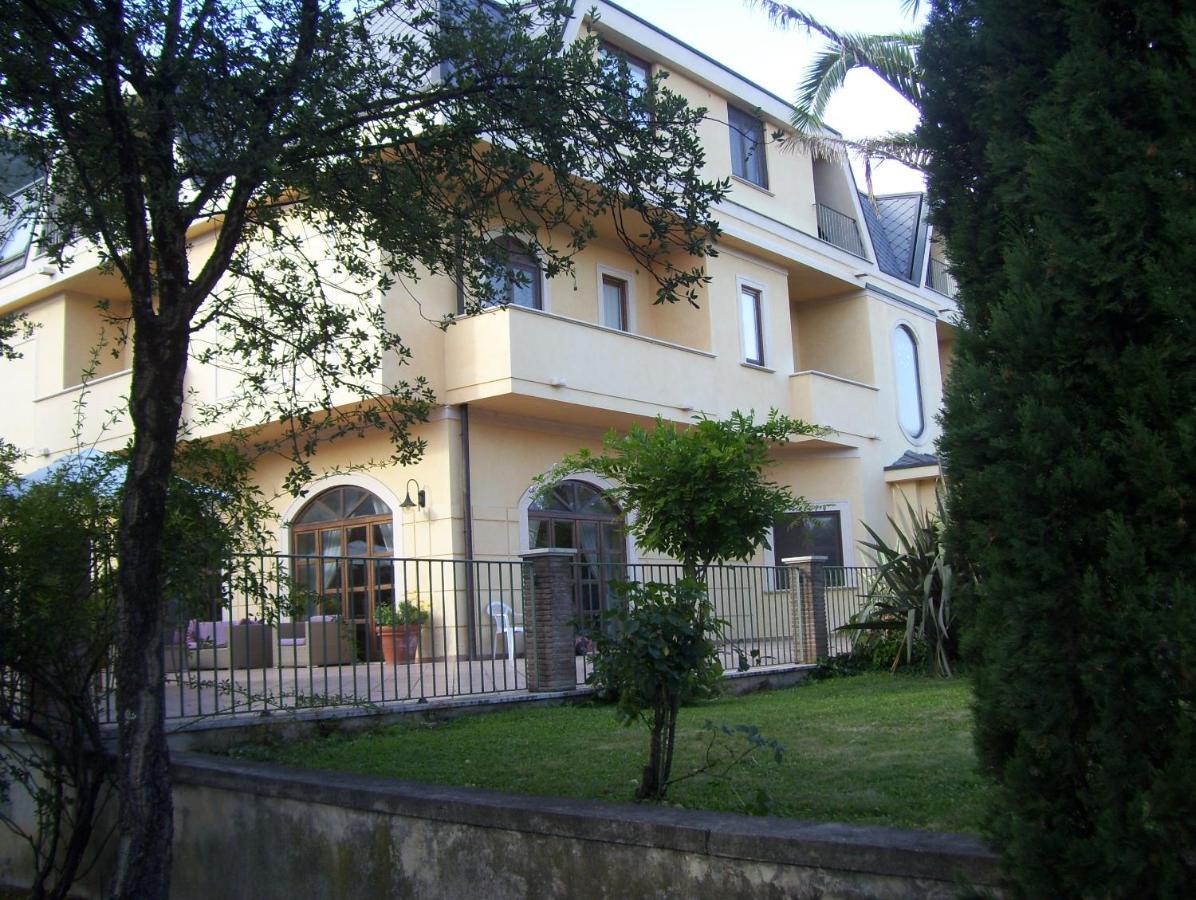 Hotel Del Sole Sora Esterno foto