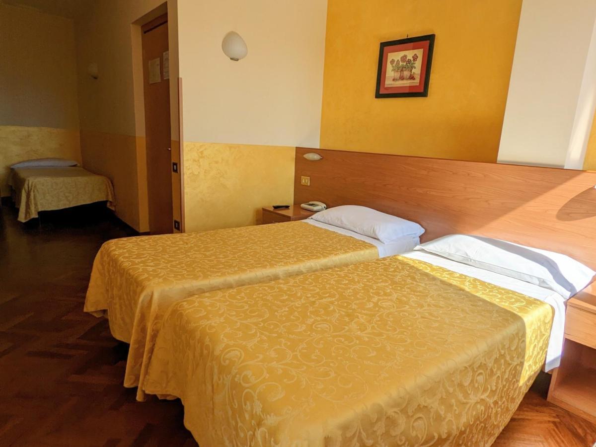 Hotel Del Sole Sora Esterno foto