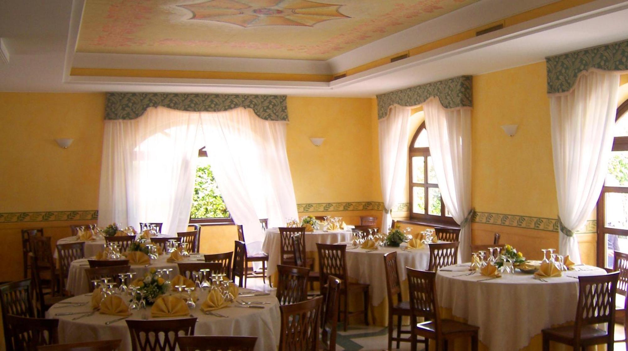 Hotel Del Sole Sora Esterno foto